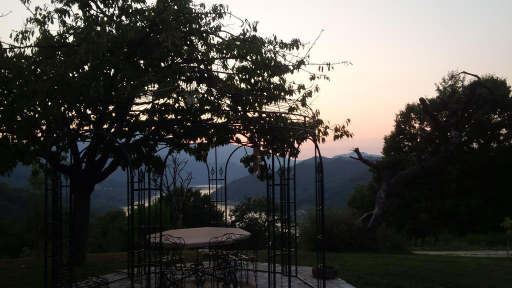 Locanda Colle Cerqueto Fiumata ภายนอก รูปภาพ